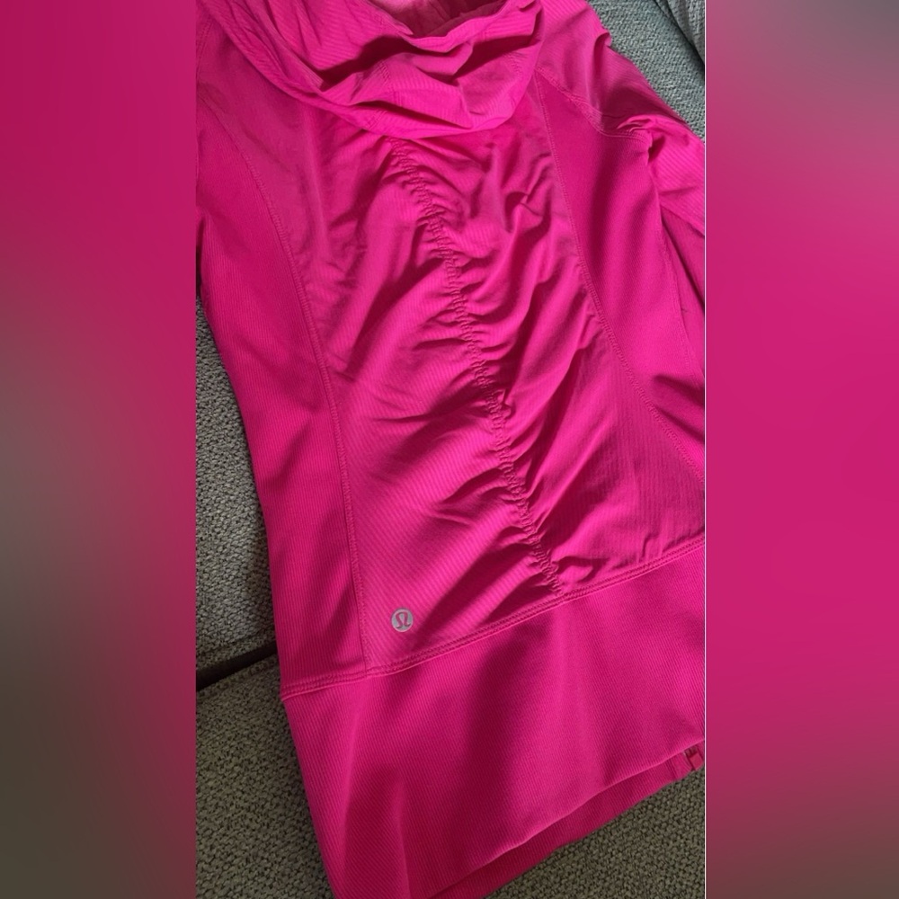 Lululemon jacket with hoodie - Picture 3 of 6